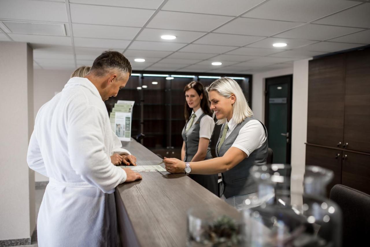 Gradiali Wellness And 4* Palanga